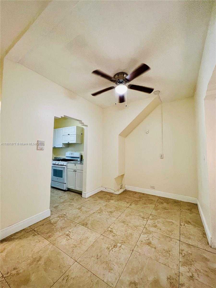 Small Image of 1141 MERIDIAN AVE #6, Miami Beach Number 3