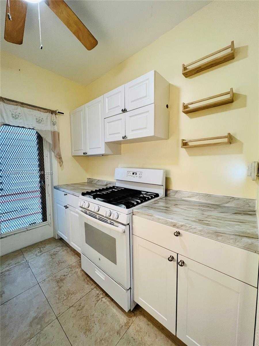 Small Image of 1141 MERIDIAN AVE #6, Miami Beach Number 7