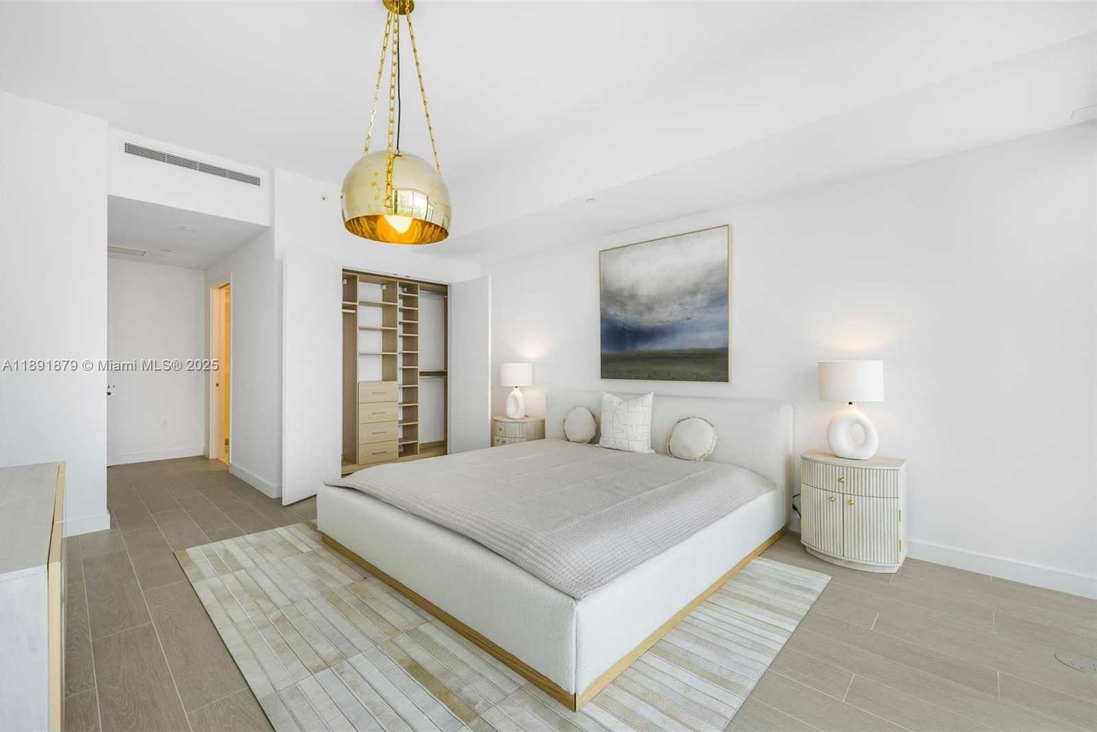 Small Image of 500 ALTON RD #1004, Miami Beach Number 4