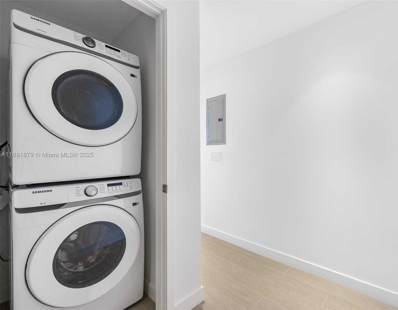 Small Image of 500 ALTON RD #1004, Miami Beach Number 8