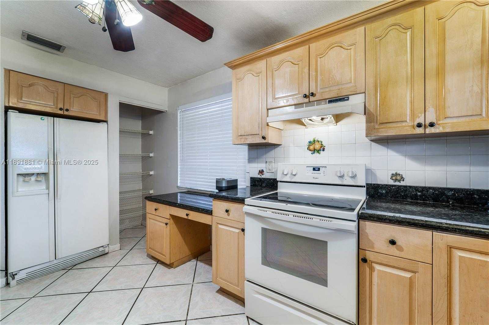 Small Image of 13040 SOUTH WEST 262ND LN, Homestead Number 17