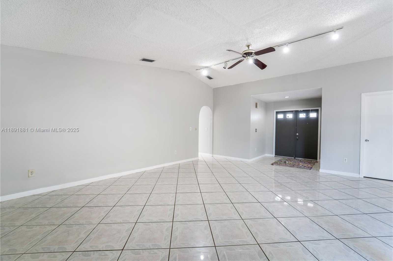 Small Image of 13040 SOUTH WEST 262ND LN, Homestead Number 24