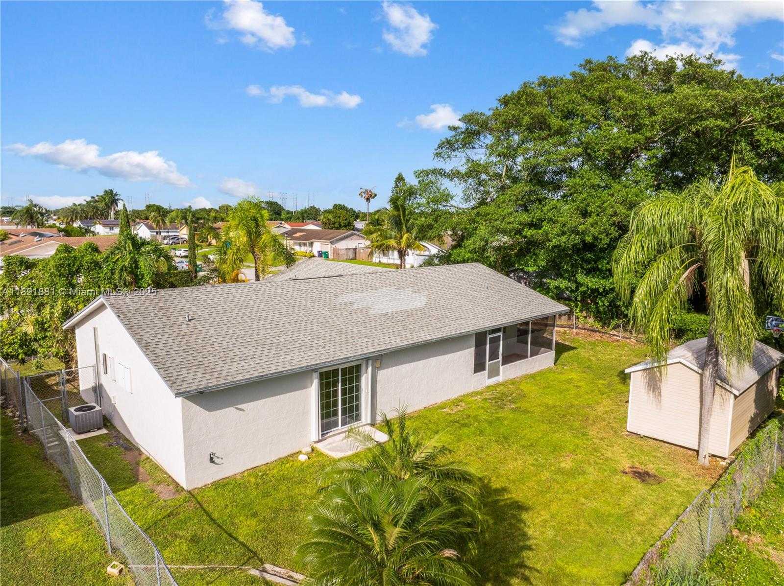 Small Image of 13040 SOUTH WEST 262ND LN, Homestead Number 27