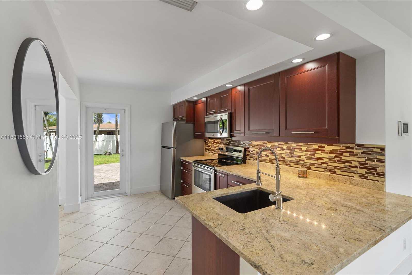 Small Image of 301 NORTH WEST 53RD CT, Oakland Park Number 14