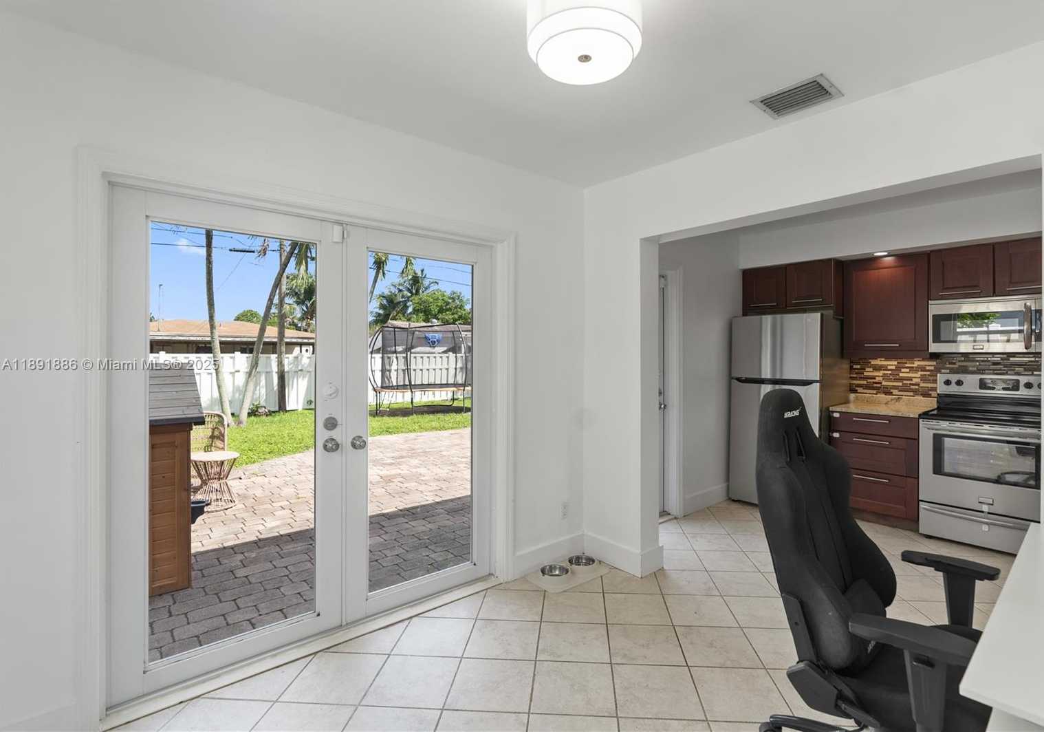 Small Image of 301 NORTH WEST 53RD CT, Oakland Park Number 19