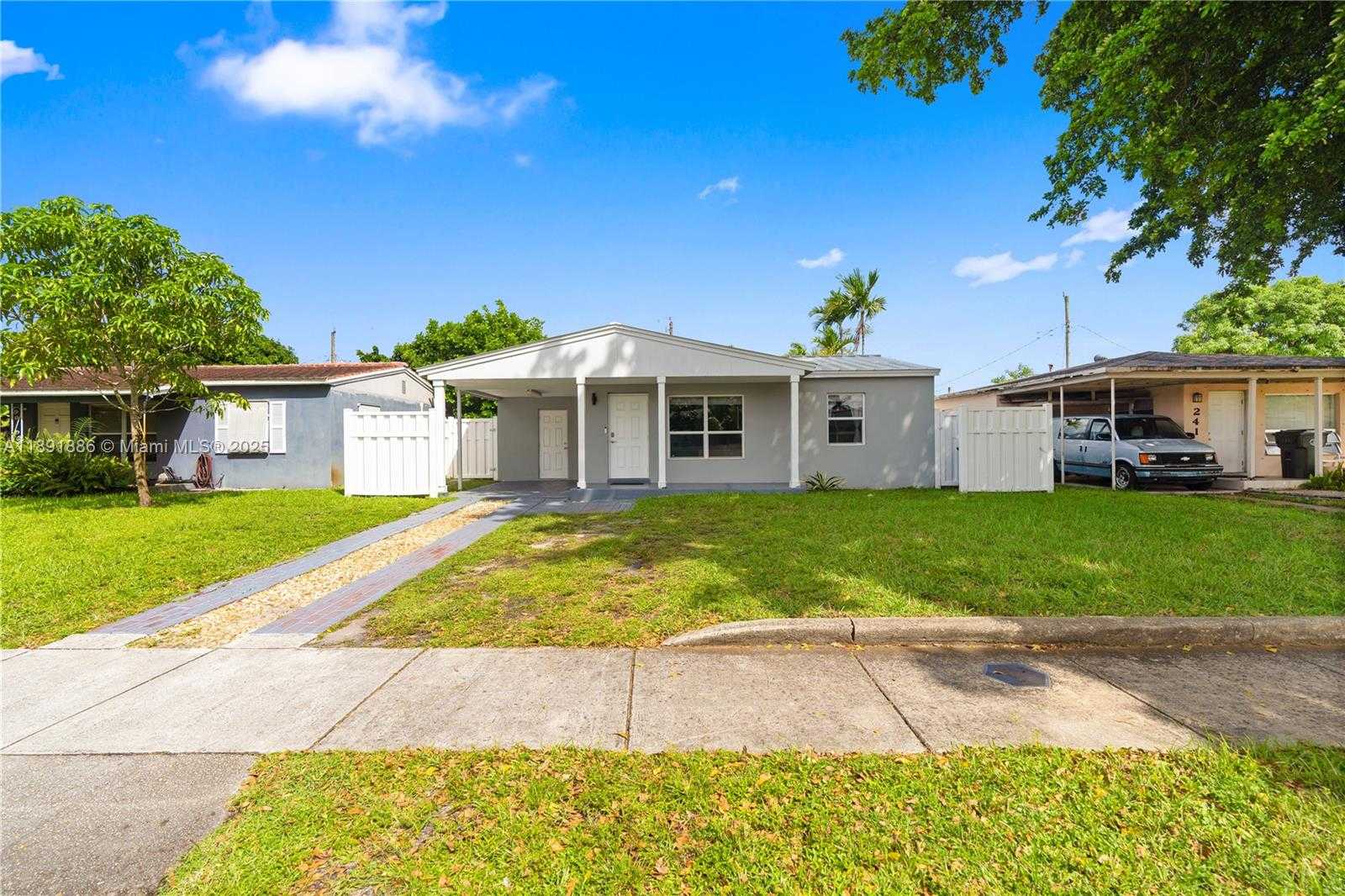 Small Image of 301 NORTH WEST 53RD CT, Oakland Park Number 2
