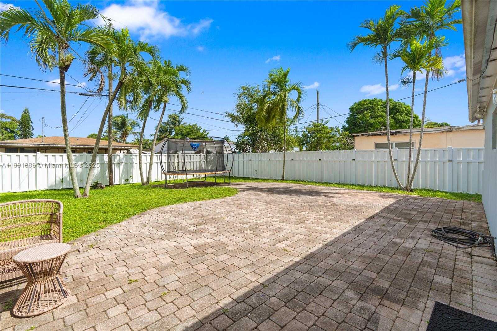 Small Image of 301 NORTH WEST 53RD CT, Oakland Park Number 5