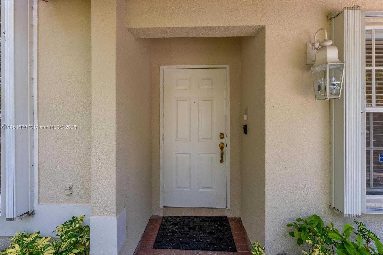 Small Image of 10635 NORTH WEST 54TH ST, Doral Number 6