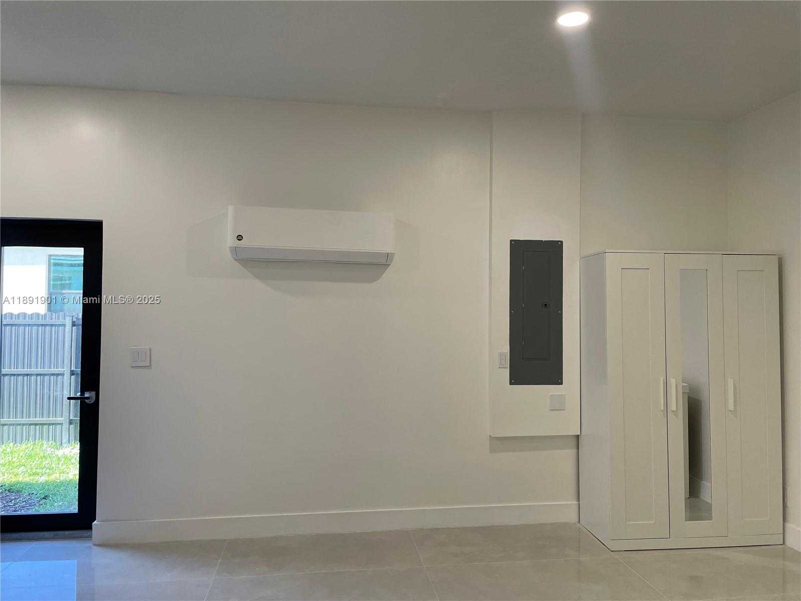 Small Image of 30778 SOUTH WEST 192ND AVE #1, Homestead Number 3