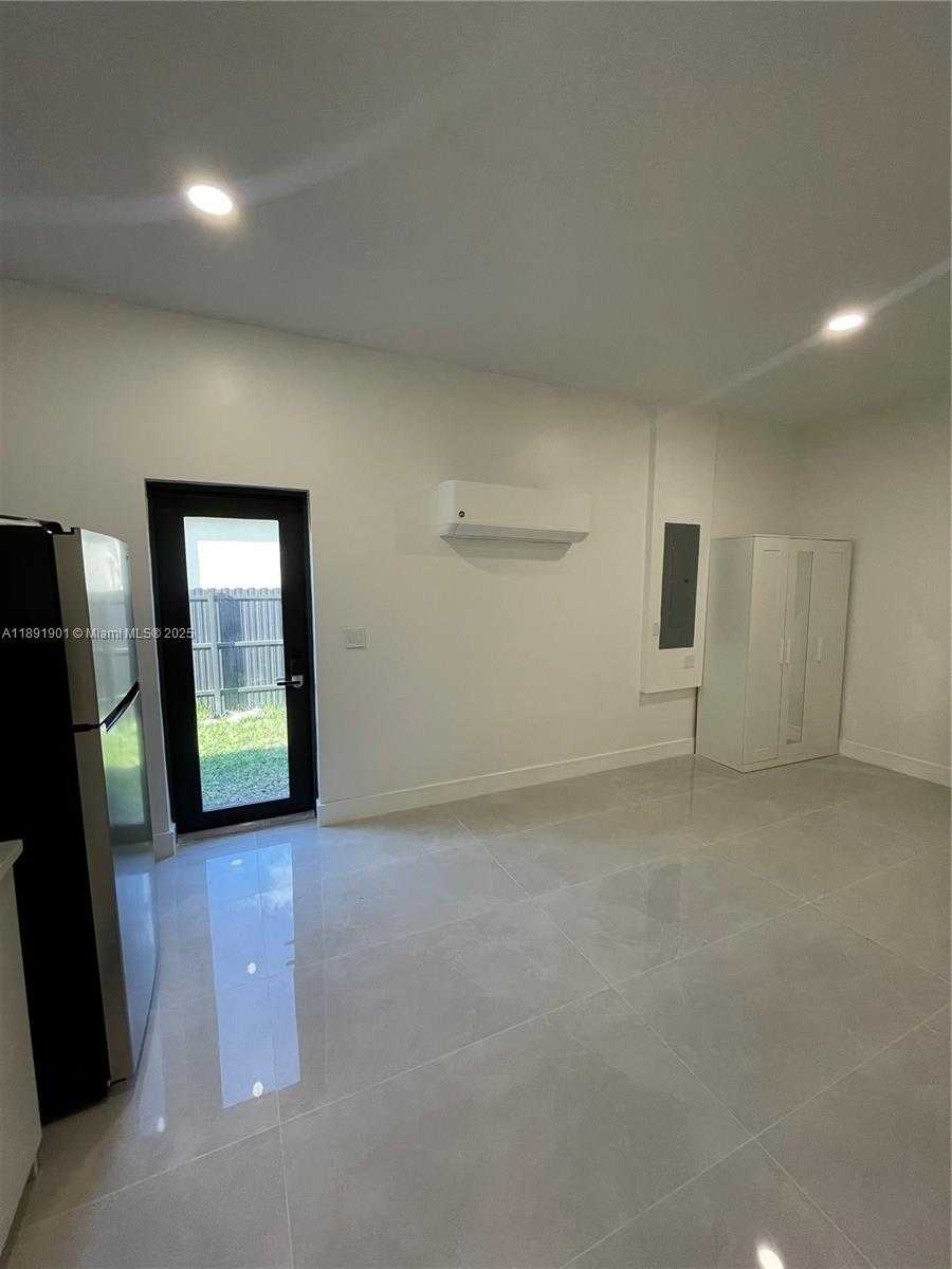 Small Image of 30778 SOUTH WEST 192ND AVE #1, Homestead Number 7