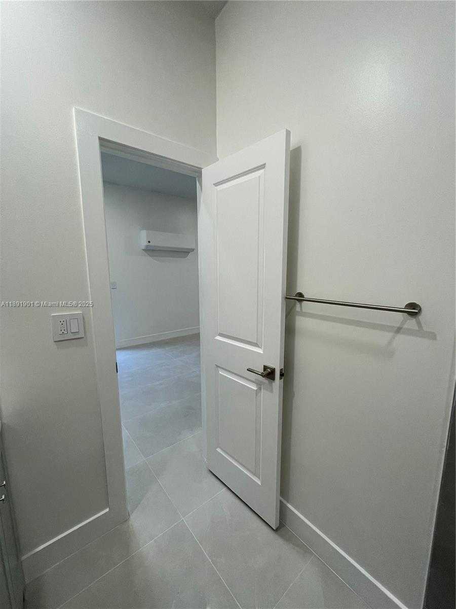 Small Image of 30778 SOUTH WEST 192ND AVE #1, Homestead Number 8