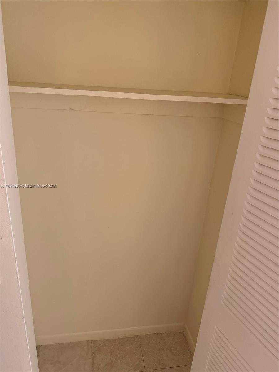 Small Image of 4101 INDIAN CREEK DR #301, Miami Beach Number 13