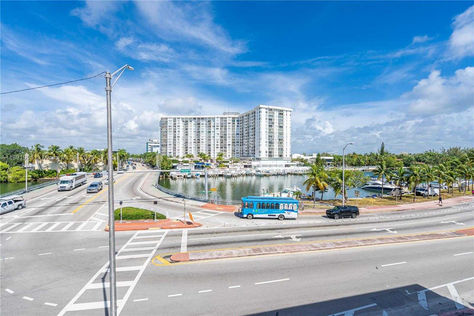 Small Image of 4101 INDIAN CREEK DR #301, Miami Beach Number 2