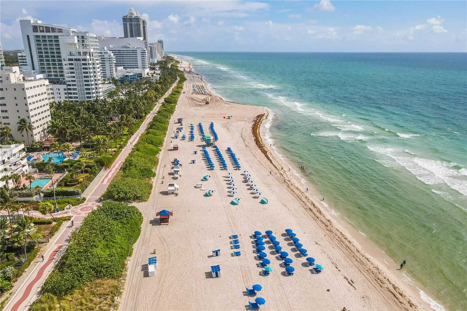 Small Image of 4101 INDIAN CREEK DR #301, Miami Beach Number 3