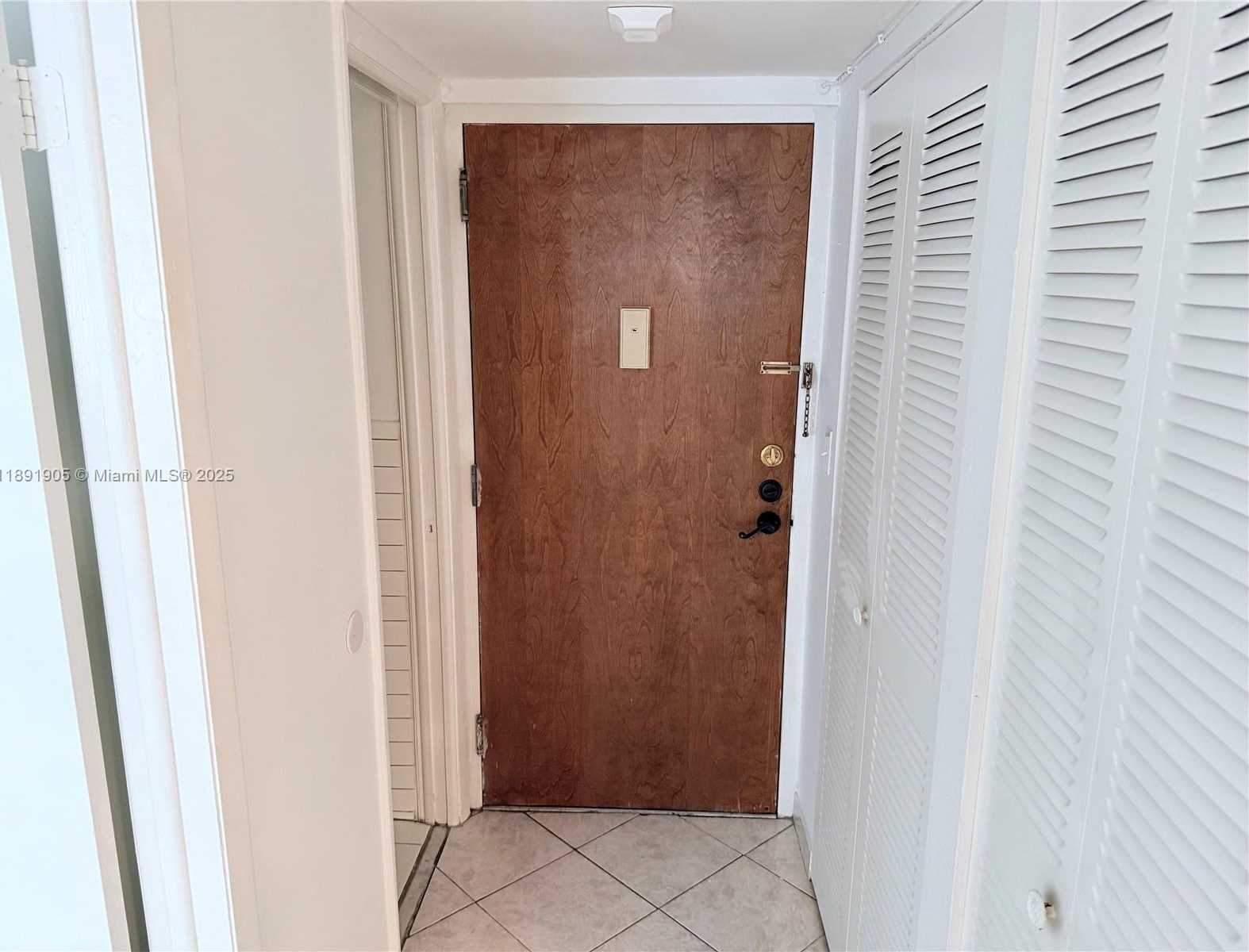 Small Image of 4101 INDIAN CREEK DR #301, Miami Beach Number 5