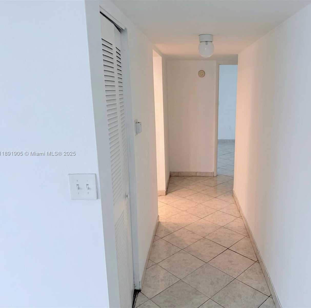 Small Image of 4101 INDIAN CREEK DR #301, Miami Beach Number 6