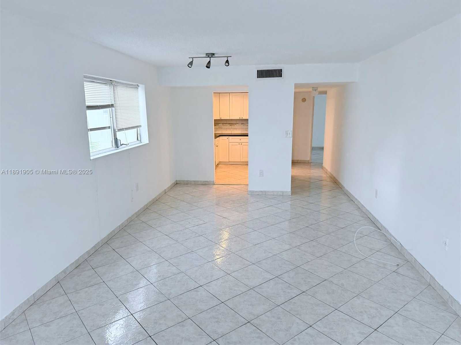 Small Image of 4101 INDIAN CREEK DR #301, Miami Beach Number 7