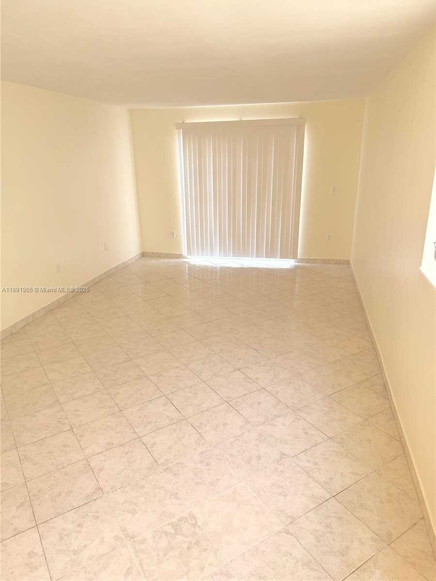 Small Image of 4101 INDIAN CREEK DR #301, Miami Beach Number 8