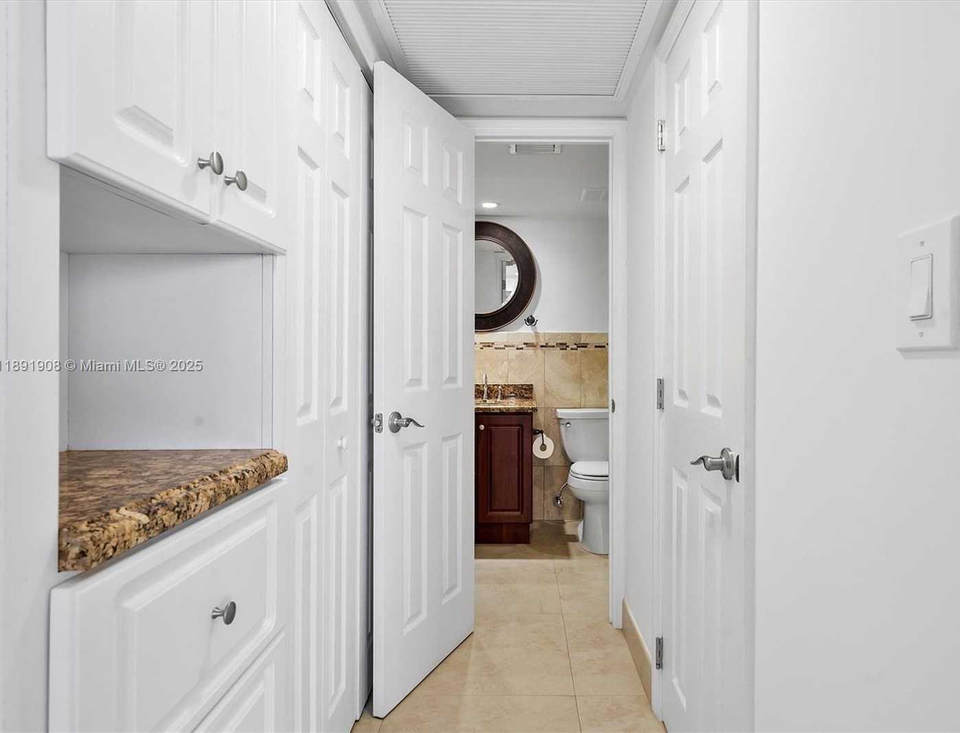 Small Image of 5555 COLLINS AVE #10P, Miami Beach Number 23