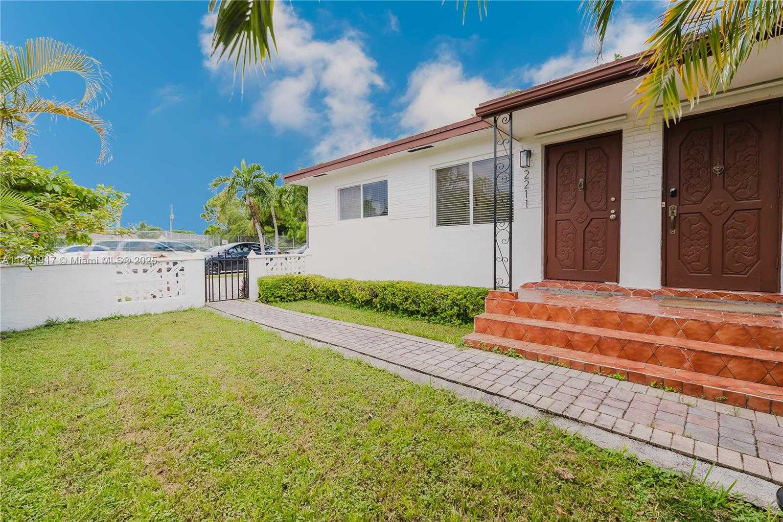 Small Image of 2211 SOUTH WEST 75TH AVE, Miami Number 10