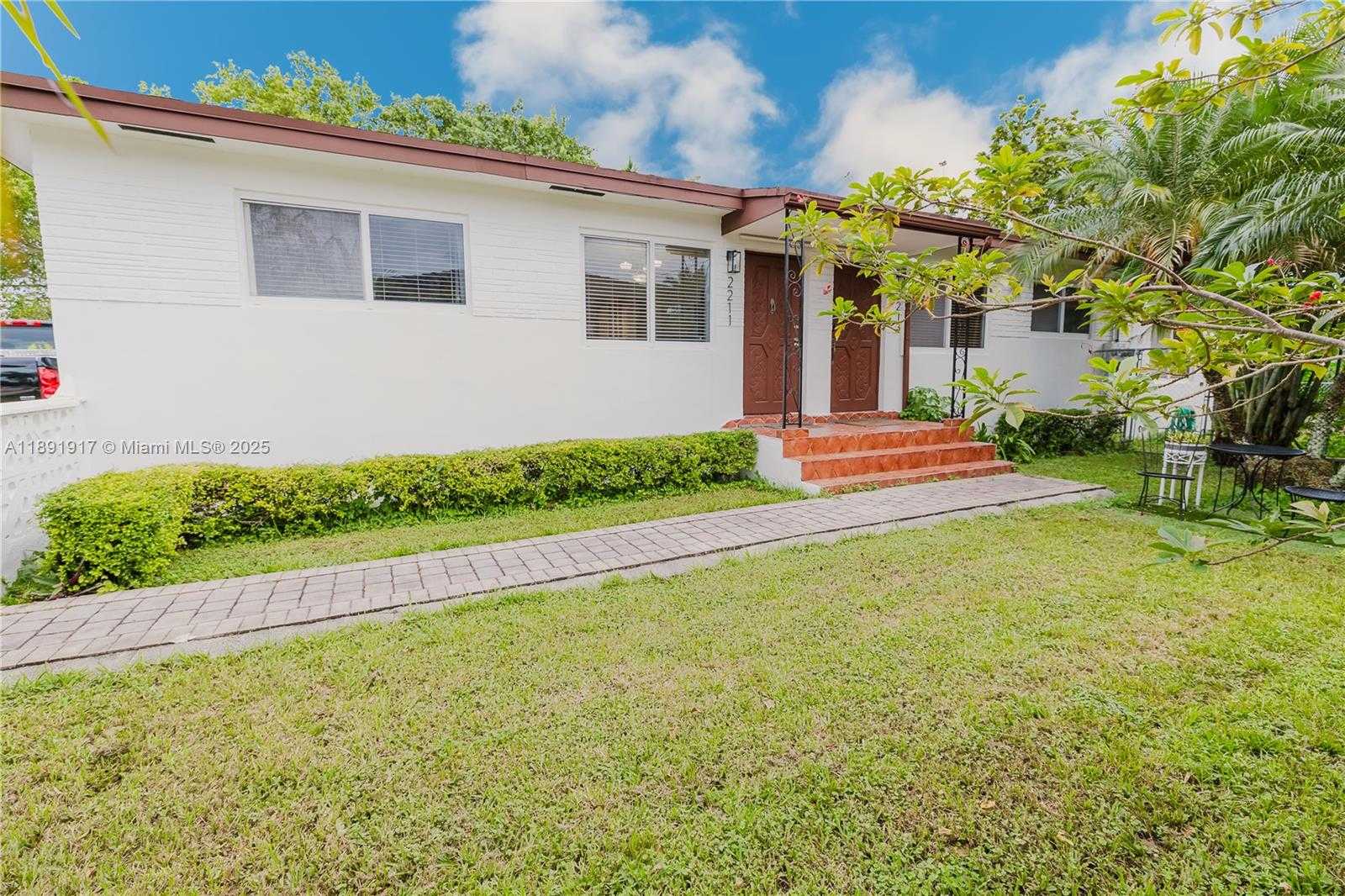 Small Image of 2211 SOUTH WEST 75TH AVE, Miami Number 9