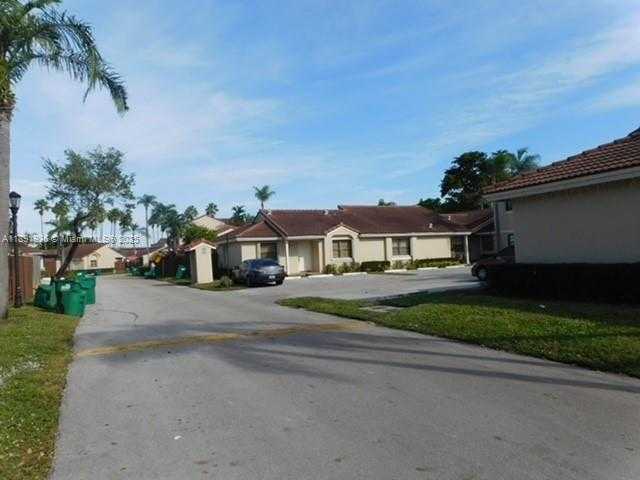 Small Image of 17038 NORTH WEST 66TH CT #17038, Hialeah Number 25