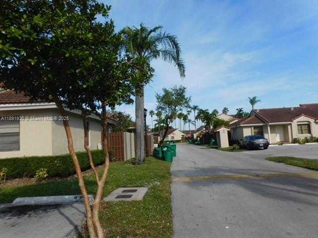 Small Image of 17038 NORTH WEST 66TH CT #17038, Hialeah Number 26