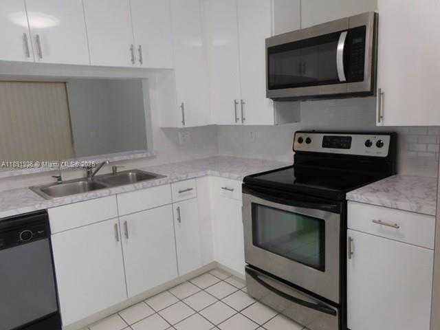 Small Image of 17038 NORTH WEST 66TH CT #17038, Hialeah Number 4