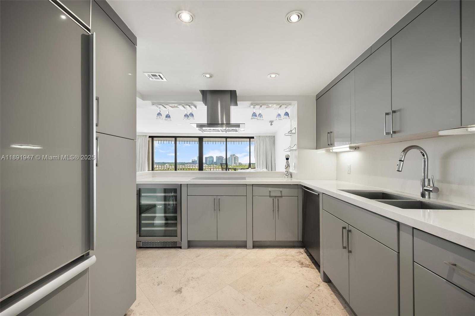 Small Image of 1 GROVE ISLE DR #A1508, Coconut Grove Number 12