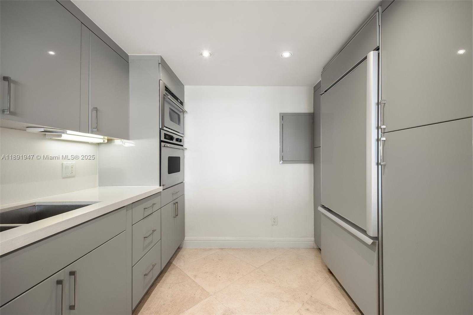 Small Image of 1 GROVE ISLE DR #A1508, Coconut Grove Number 13