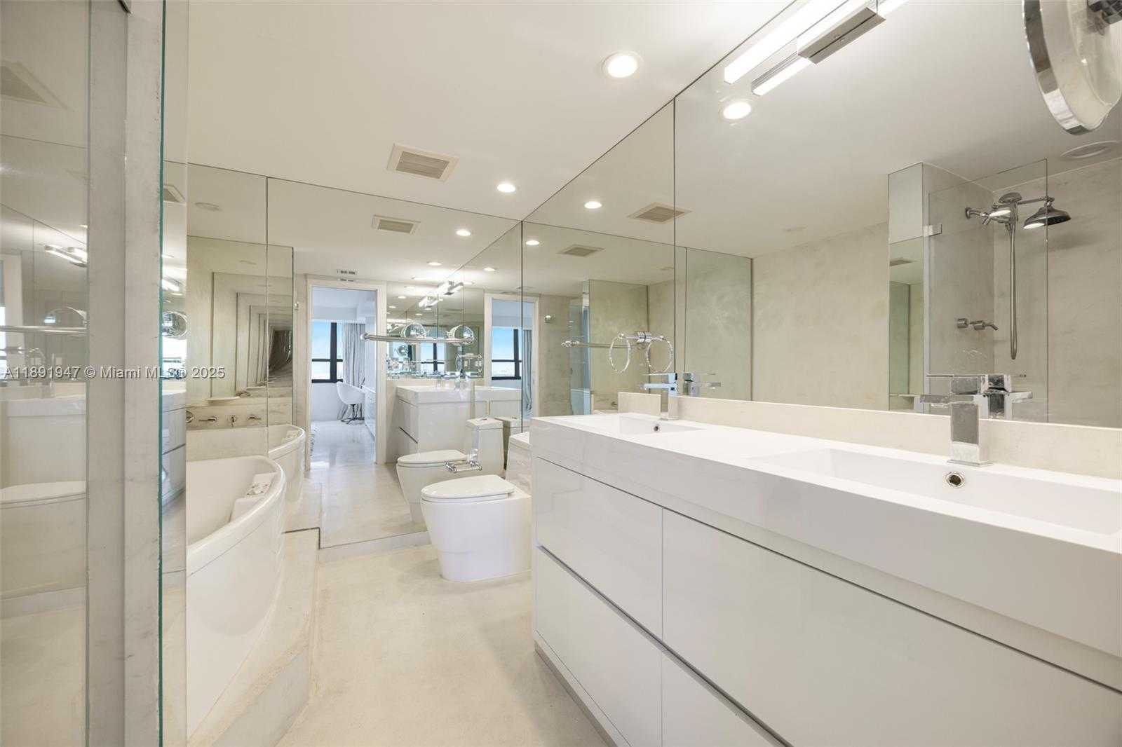 Small Image of 1 GROVE ISLE DR #A1508, Coconut Grove Number 18