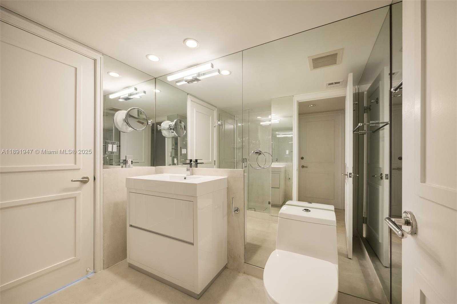 Small Image of 1 GROVE ISLE DR #A1508, Coconut Grove Number 22