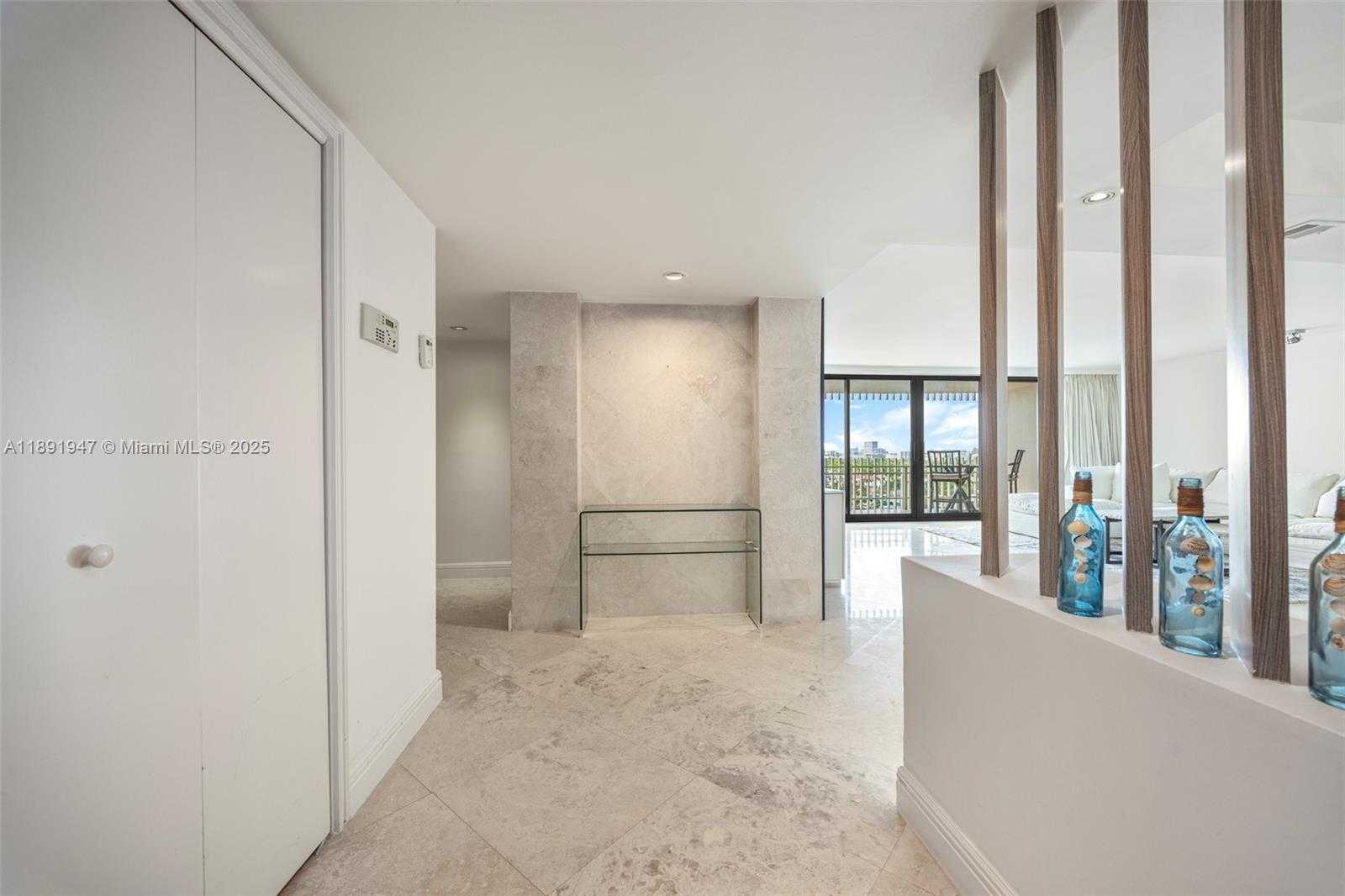 Small Image of 1 GROVE ISLE DR #A1508, Coconut Grove Number 4