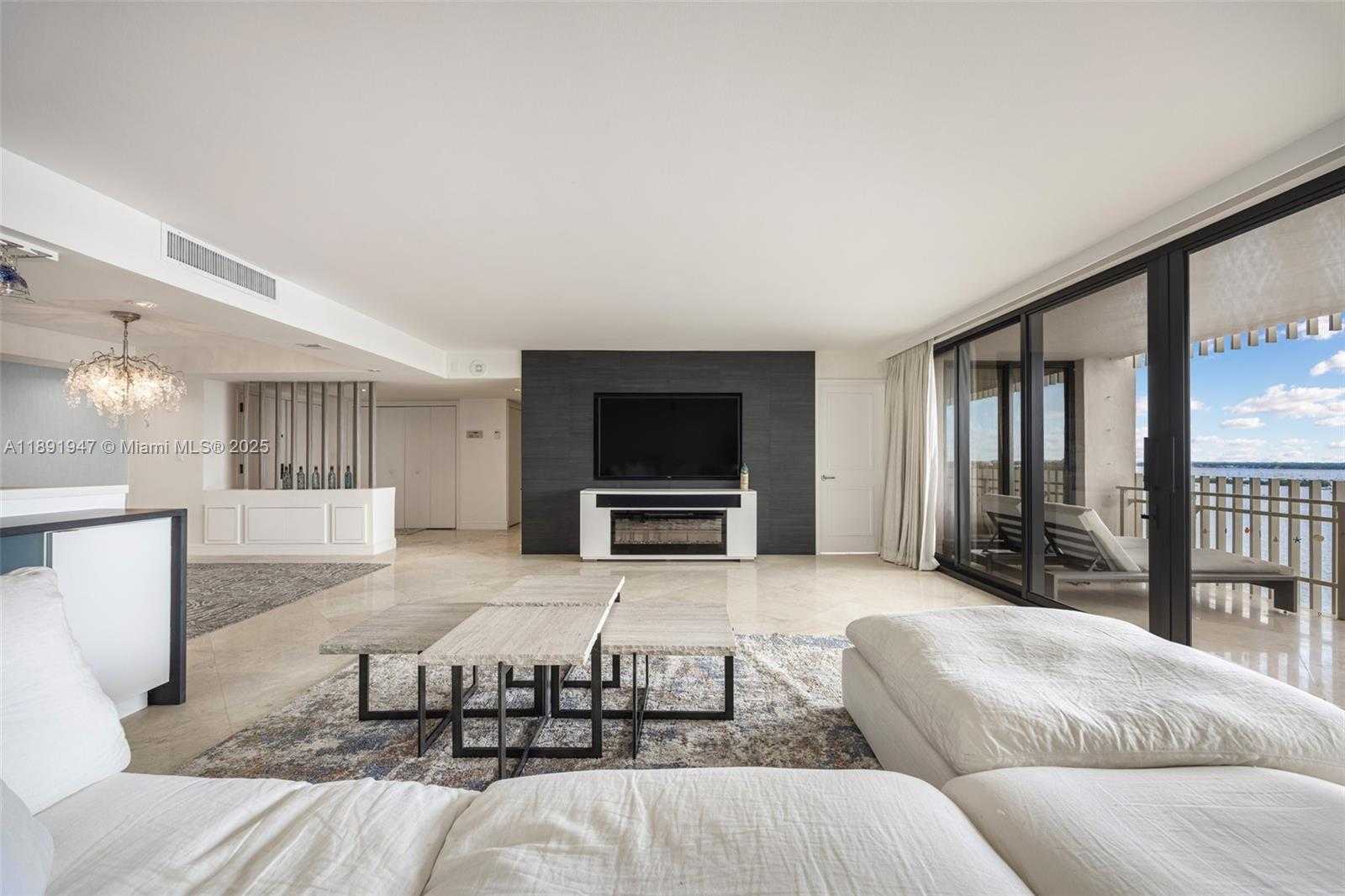 Small Image of 1 GROVE ISLE DR #A1508, Coconut Grove Number 6
