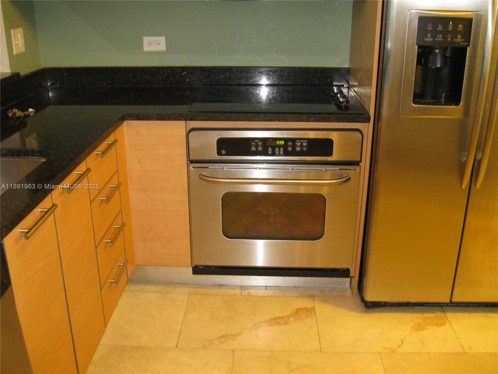 Small Image of 31 SOUTH EAST 5 ST #1210, Miami Number 14