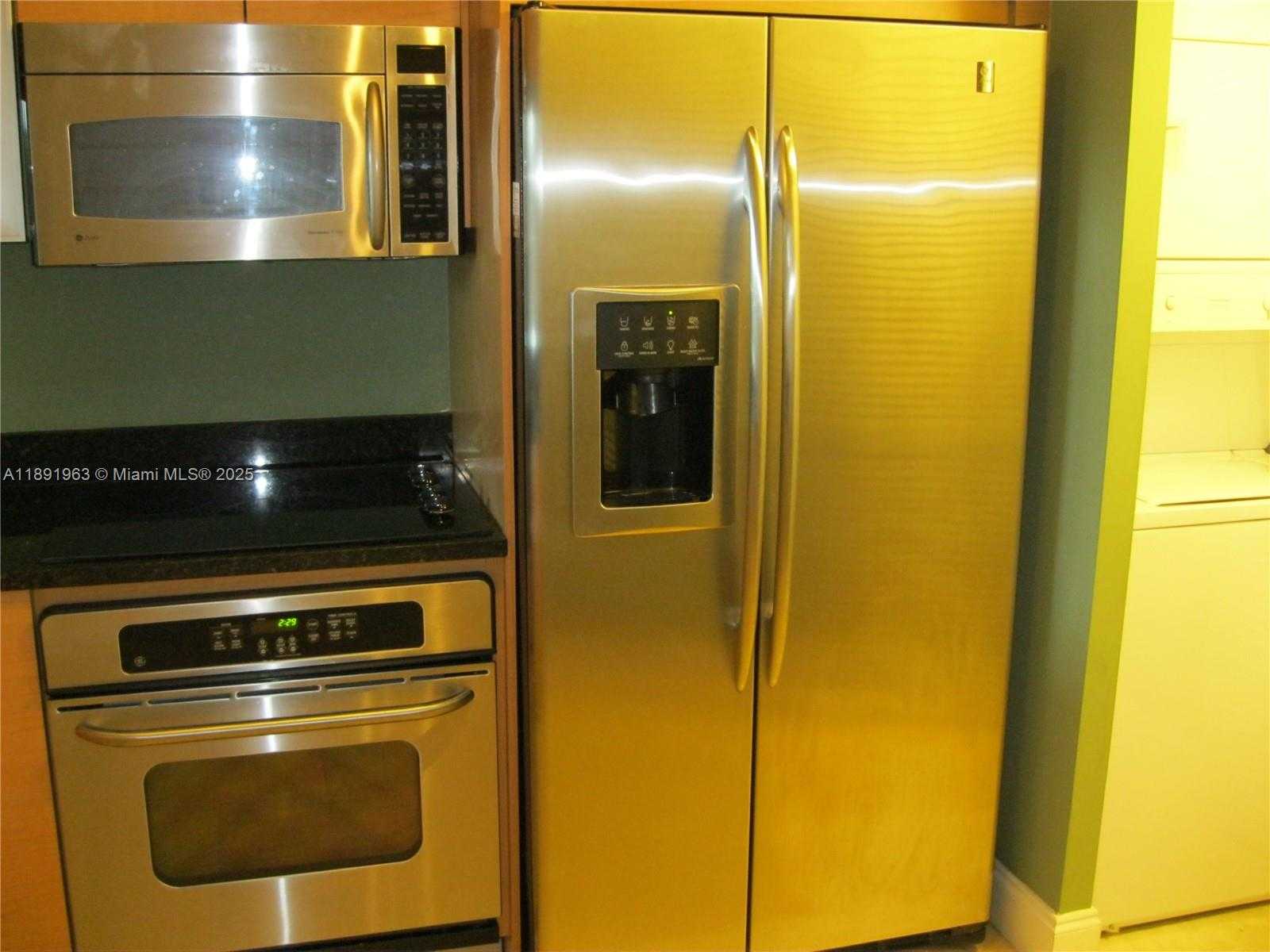 Small Image of 31 SOUTH EAST 5 ST #1210, Miami Number 15