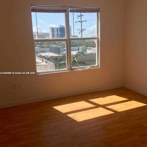 Small Image of 7326 COLLINS AVE #304, Miami Beach Number 14