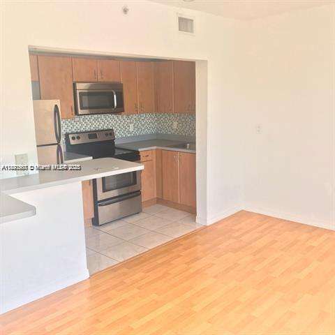 Small Image of 7326 COLLINS AVE #304, Miami Beach Number 5