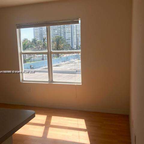 Small Image of 7326 COLLINS AVE #304, Miami Beach Number 8