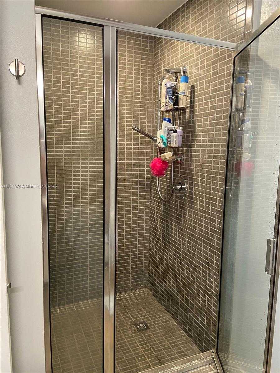 Small Image of 3470 EAST COAST AVE #H1513, Miami Number 11