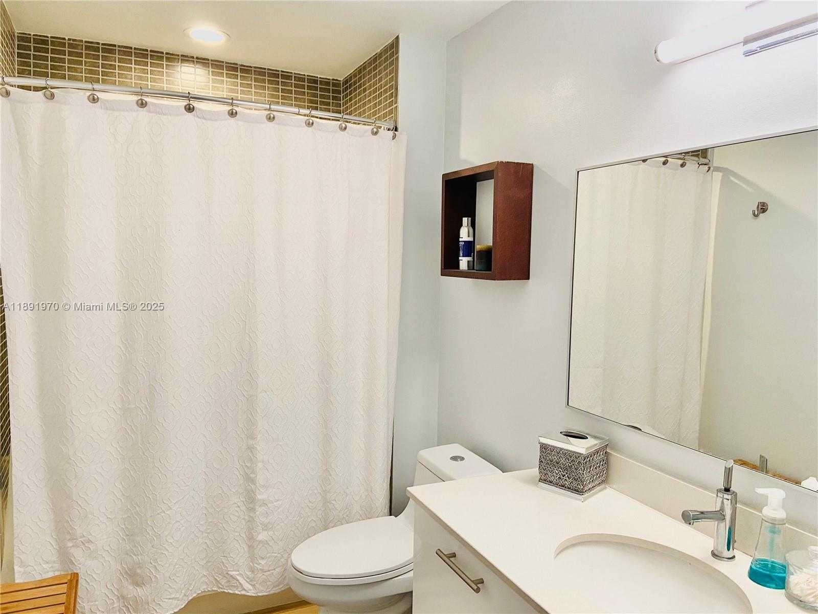 Small Image of 3470 EAST COAST AVE #H1513, Miami Number 15
