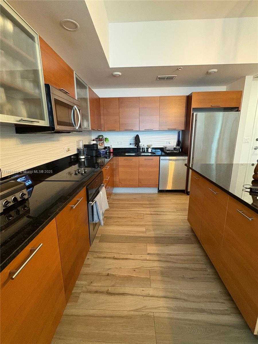 Small Image of 3470 EAST COAST AVE #H1513, Miami Number 4