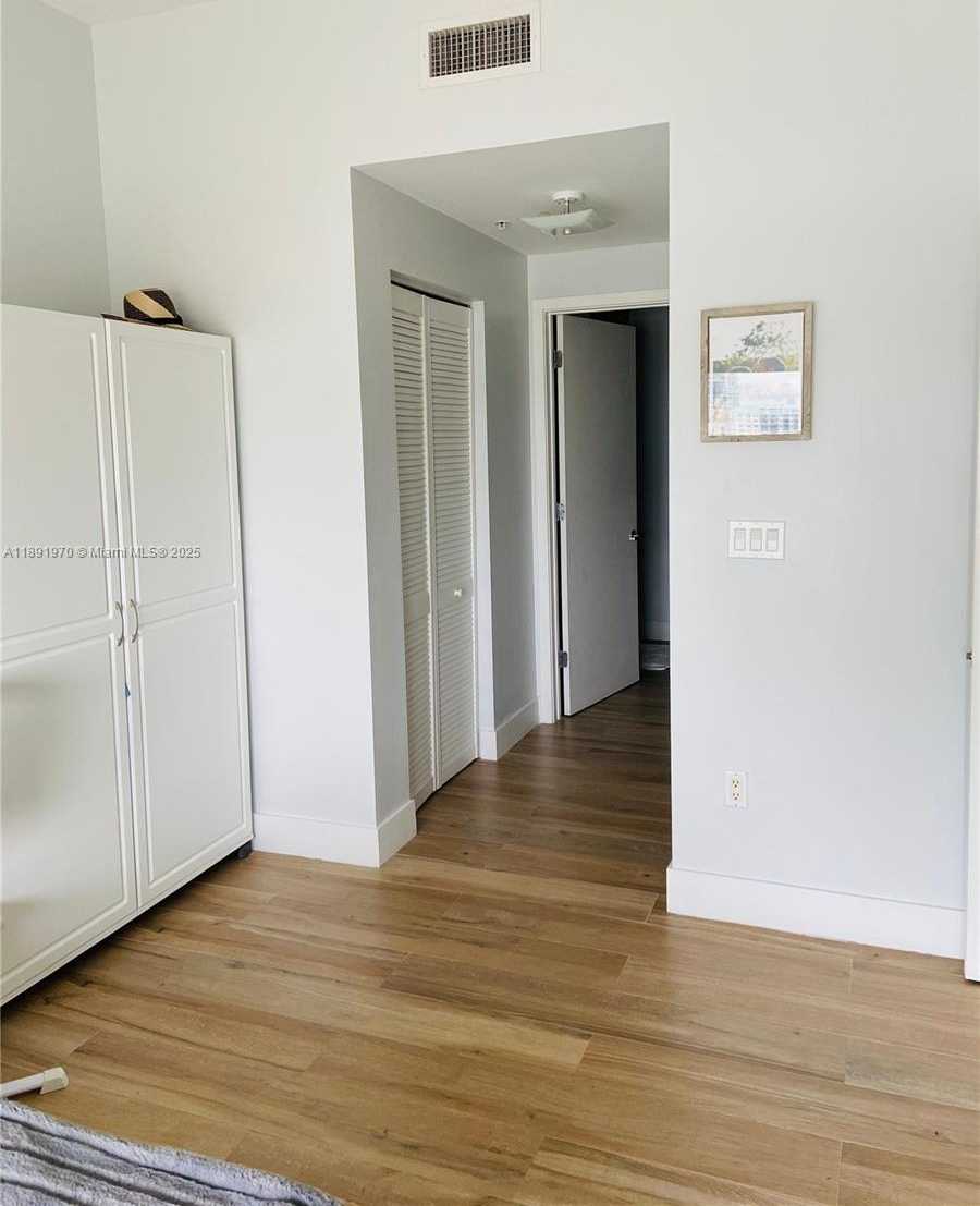 Small Image of 3470 EAST COAST AVE #H1513, Miami Number 9