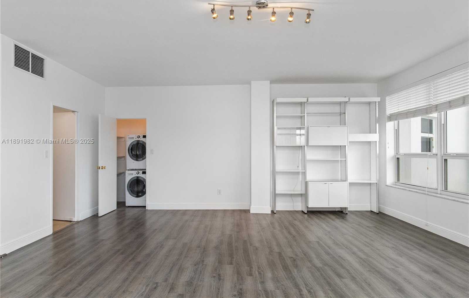 Small Image of 4925 COLLINS AVE #6G, Miami Beach Number 28