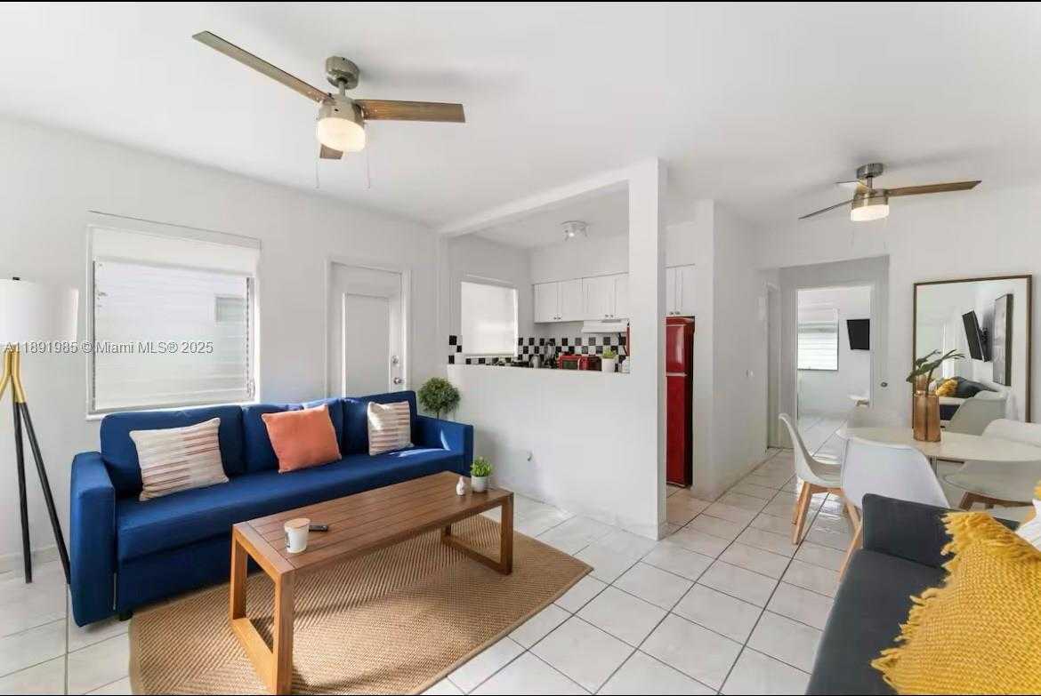 Small Image of 7721 HARDING AVE #8, Miami Beach Number 3