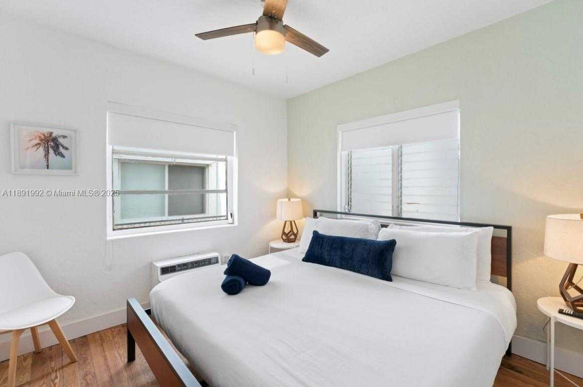 Small Image of 7721 HARDING AVE #4, Miami Beach Number 11