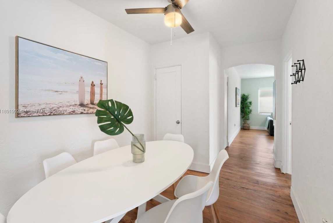 Small Image of 7721 HARDING AVE #4, Miami Beach Number 9