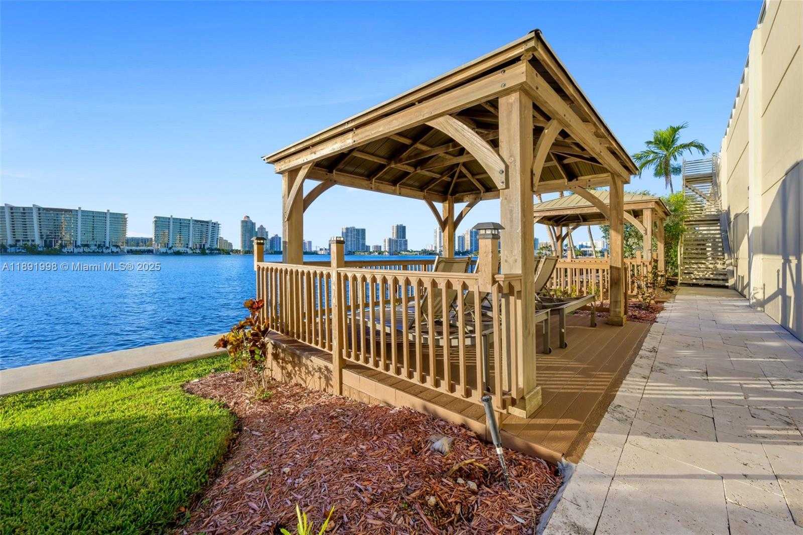 Small Image of 18100 NORTH BAY RD #708, Sunny Isles Beach Number 23
