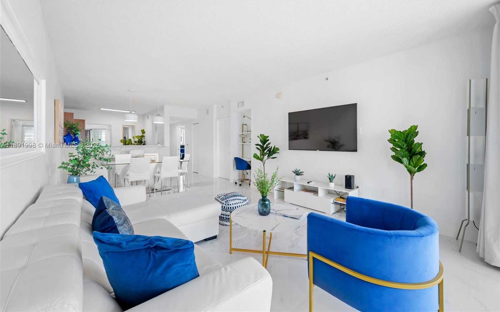 Small Image of 18100 NORTH BAY RD #708, Sunny Isles Beach Number 4