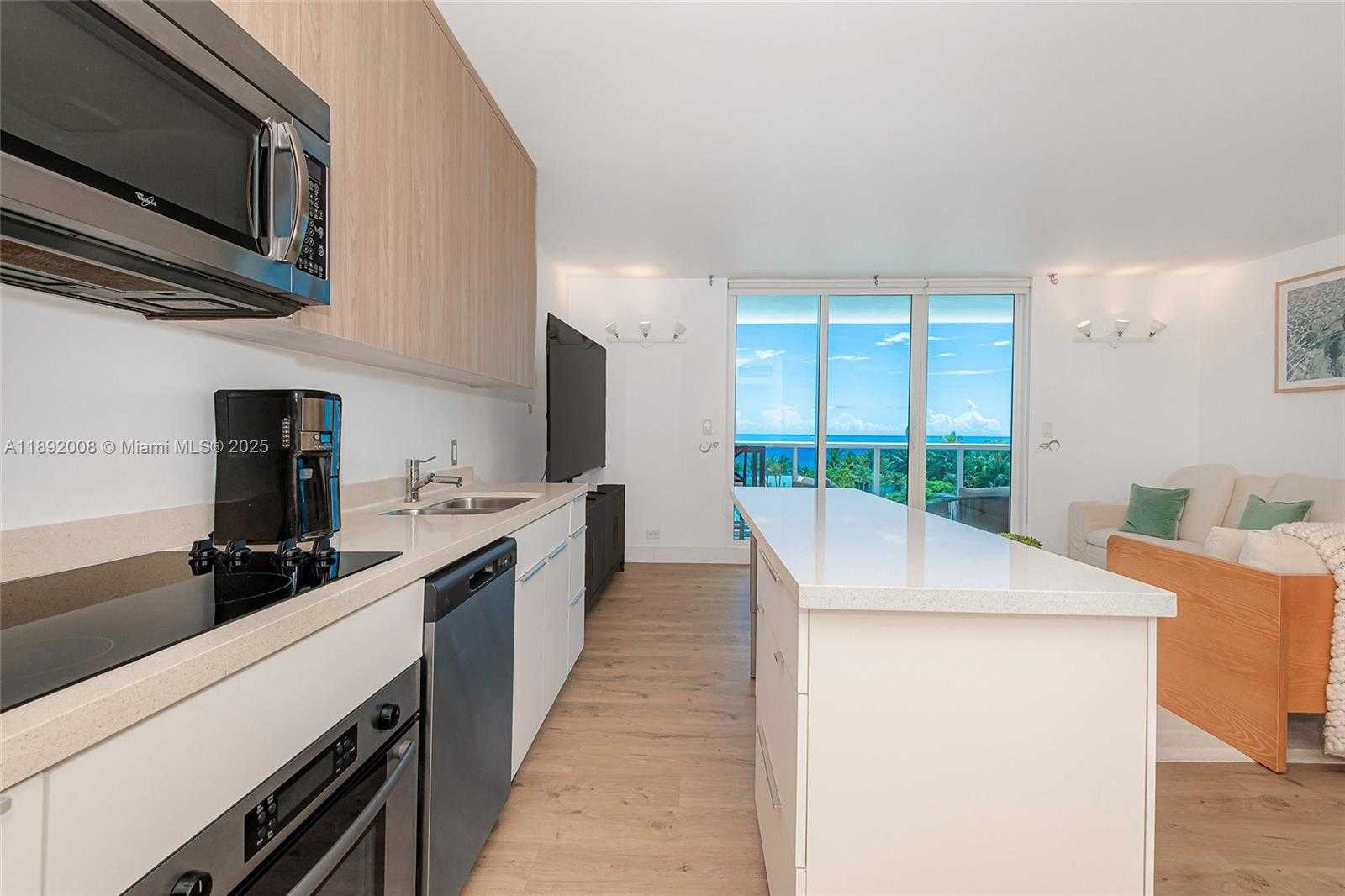Small Image of Miami Beach Number 17